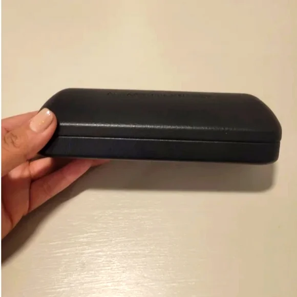 Alexander McQueen **Empty** Sunglasses Case. - Picture 6 of 8